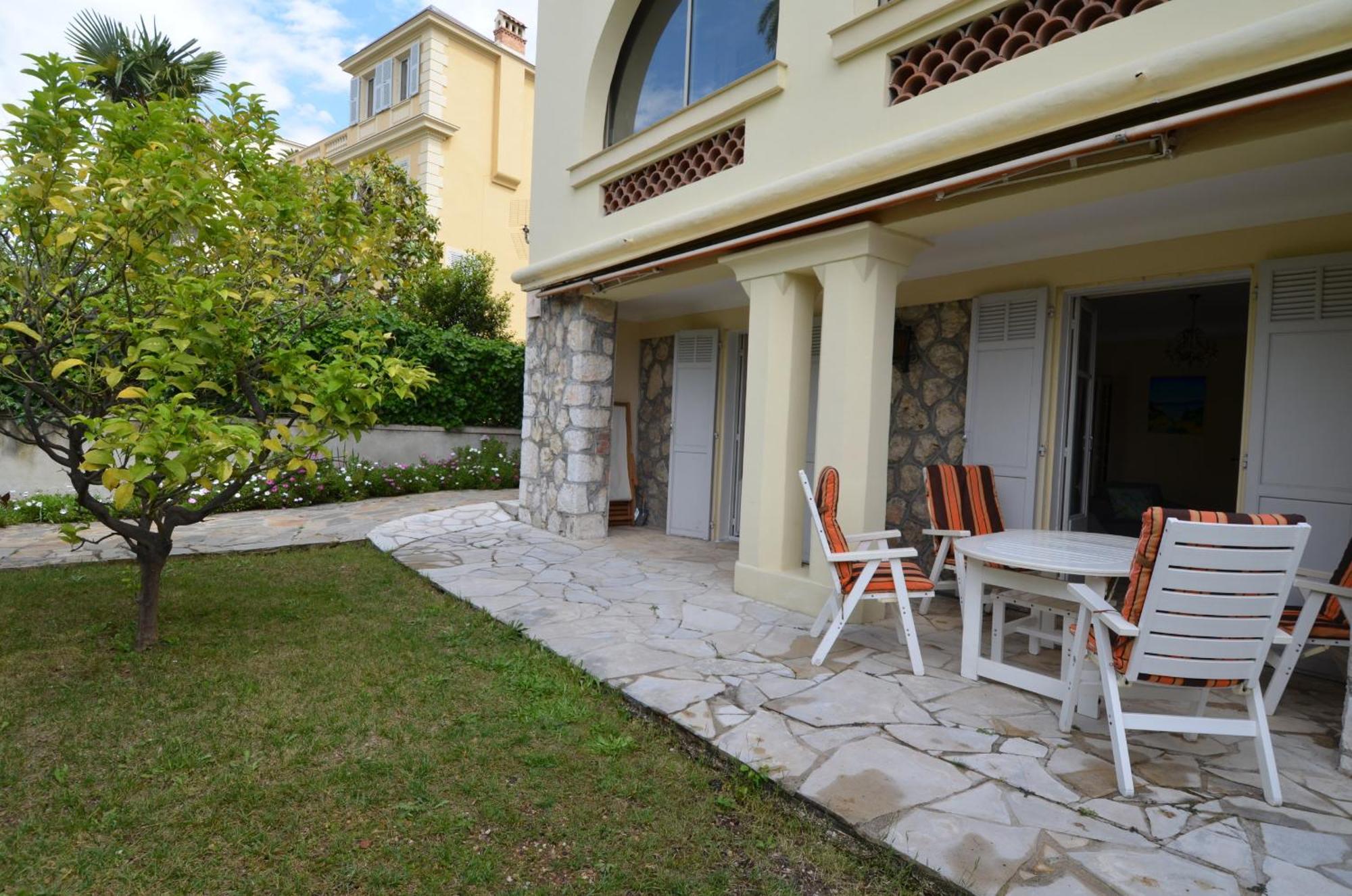 Parc Louisa - Appartement D'Epoque Avec Jardin Et Parking 4 Personnes Le Port De Nizza Kültér fotó
